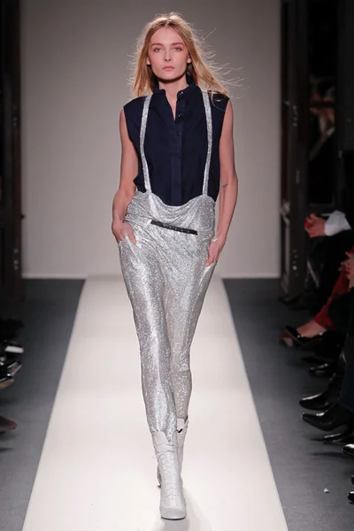 Look 37